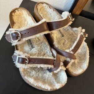 Birkenstock Faux Sheep skin size 39
